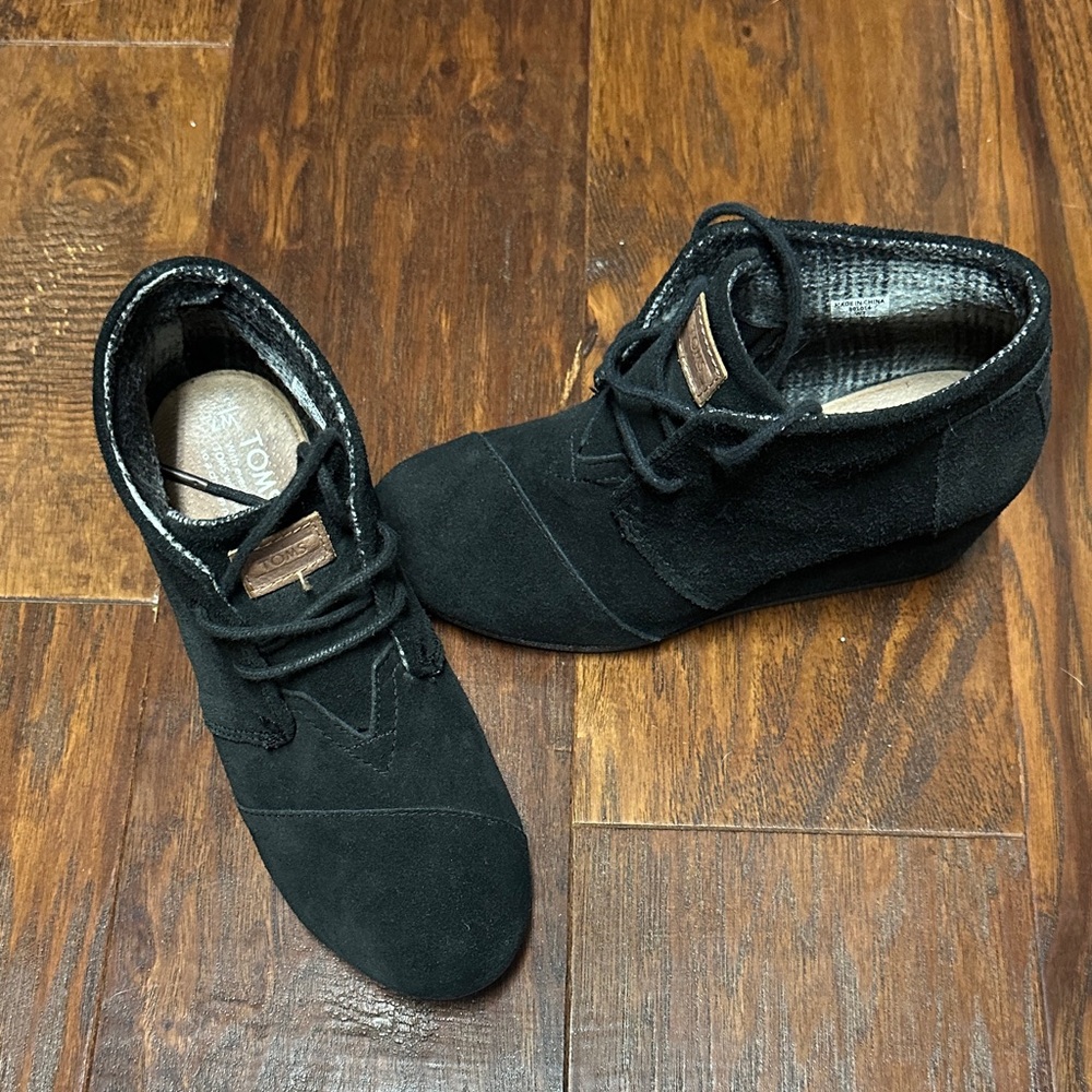 Toms Booties